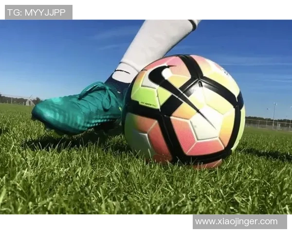足球加氦气的奇妙实验让球场飞翔的梦想成真